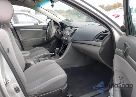 2009 Hyundai Sonata Gls from USA, damaged, VIN 5NPET46C59H530275